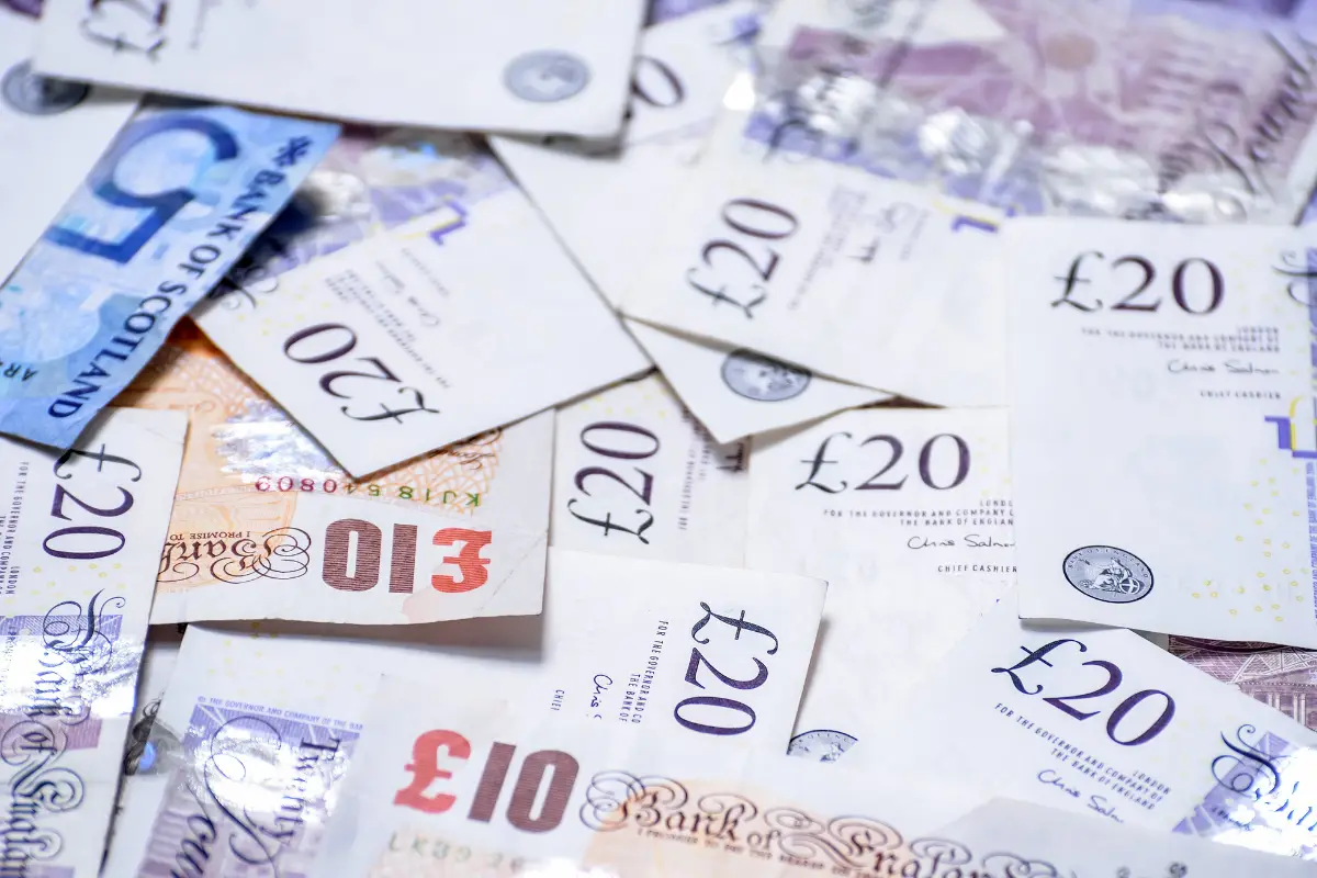 Top 10 Strongest Currencies in the World (2025) 6 One of the strongest currencies in the world, driven by the UK’s diverse economy and global trade demand.
