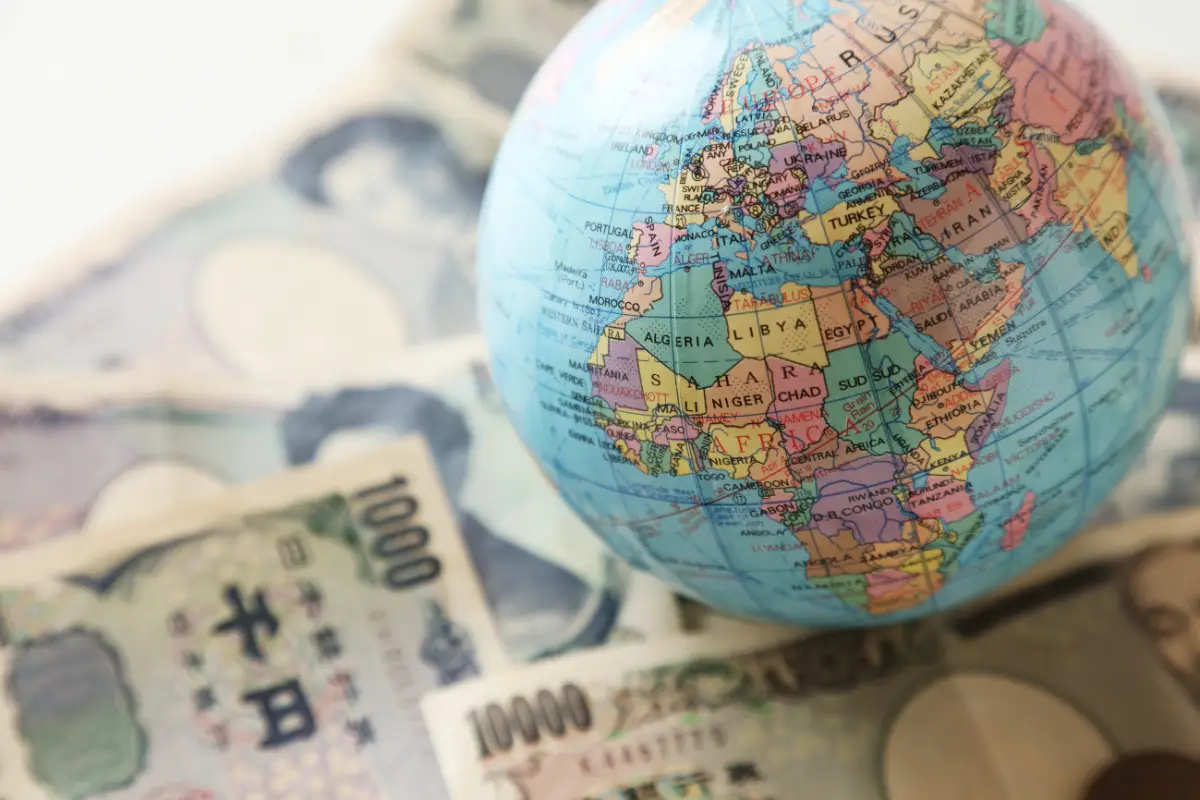 world Cheapest Currencies